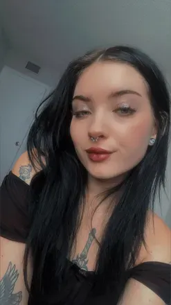 OnlyFans cuenta lovelavishly avatar 1