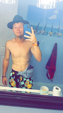 OnlyFans account  youngstud246 header 2