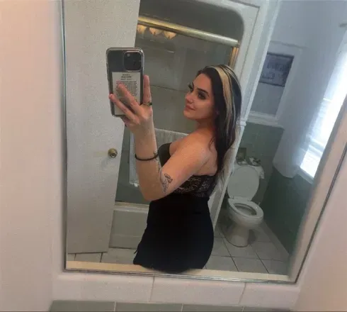 OnlyFans cuenta itsnikisins avatar 1