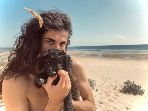 OnlyFans cuenta youngtarzan header 2