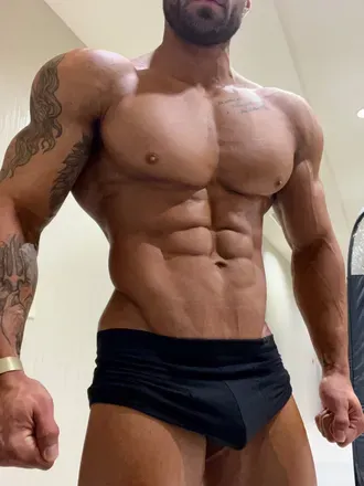 OnlyFans cuenta hungbodybuilder27 avatar 1