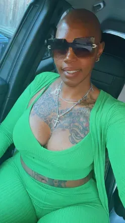 OnlyFans account  flossi3k avatar 1