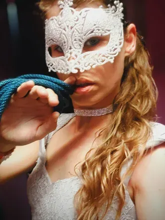 OnlyFans account  switchnextdoor avatar 1