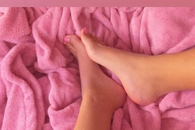 OnlyFans account  yunisweetgirl header 2