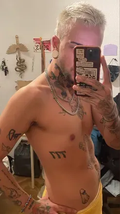 OnlyFans account  romeroma avatar 1