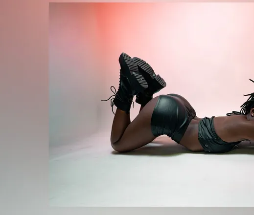OnlyFans cuenta tastytayxo header 2