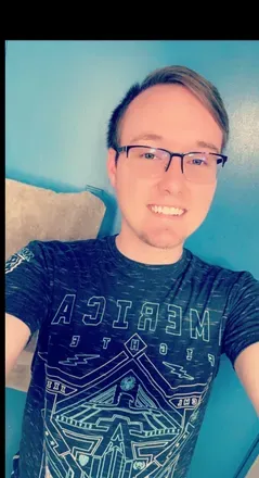 OnlyFans account  smalltownvers avatar 1
