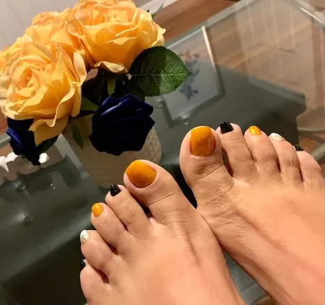 OnlyFans cuenta ms_meatyfeet header 2