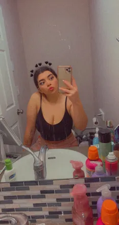 OnlyFans cuenta peachgirl96 header 2