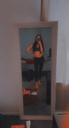 OnlyFans cuenta kcaitlin header 2