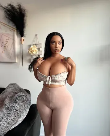 OnlyFans cuenta mswandaxoxo header 2