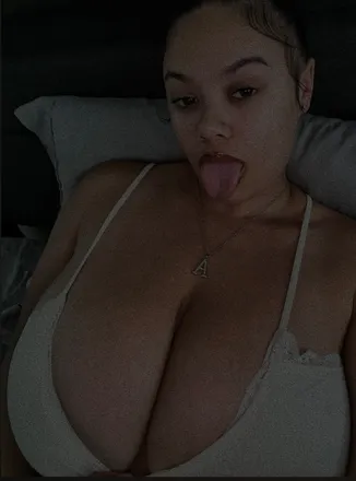OnlyFans cuenta wetpussyliiyah previous_avatars_1 3