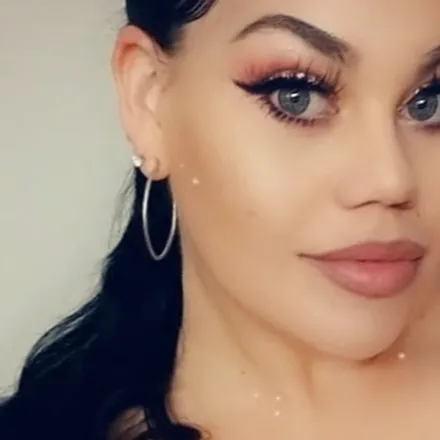 OnlyFans account  sweethazel95 avatar 1