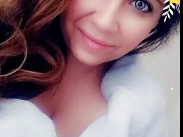 OnlyFans cuenta baddmomsclub header 2