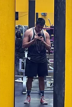 OnlyFans account  regad avatar 1