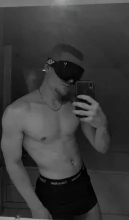 OnlyFans cuenta goldenmatfal avatar 1