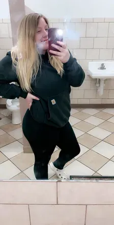 OnlyFans cuenta bigtitblonde2 header 2
