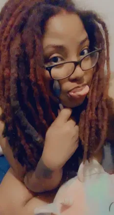 OnlyFans account  undermycumbrella avatar 1