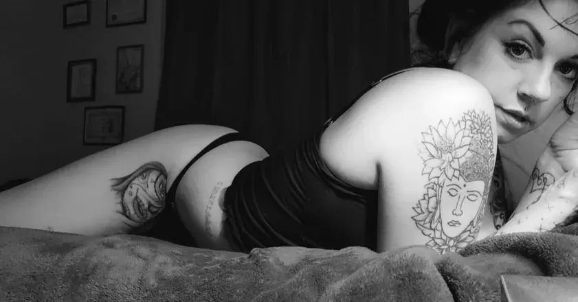 OnlyFans cuenta amberleighxo header 2