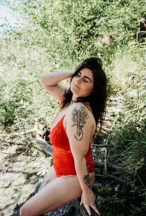 OnlyFans cuenta thicccbeauty95 header 2