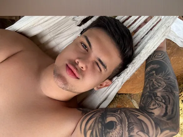 OnlyFans cuenta untaljulidiaz header 2