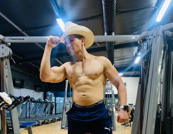 OnlyFans cuenta santhiago1 header 2
