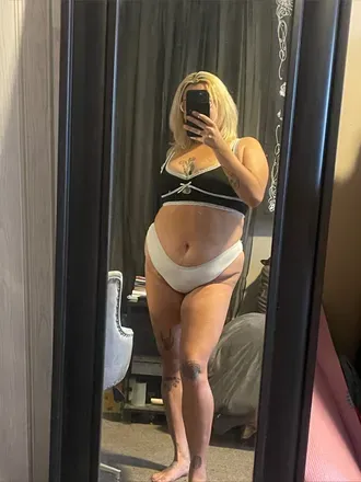 OnlyFans cuenta gothgirlbee avatar 1