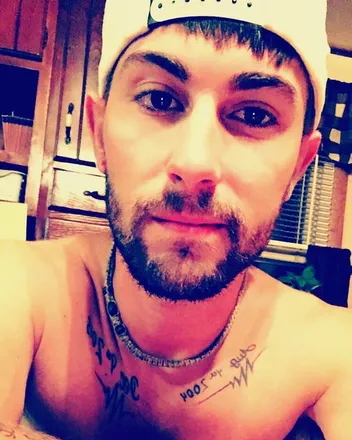 OnlyFans cuenta tommygunz9109 header 2