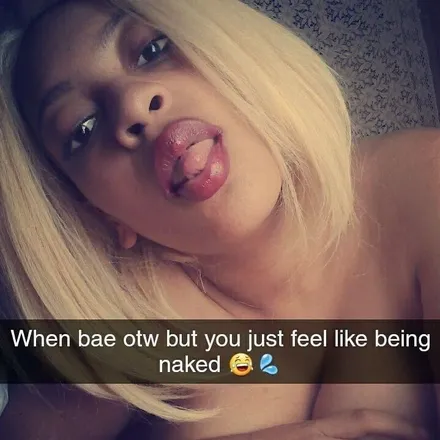 OnlyFans cuenta badyellowbitch header 2