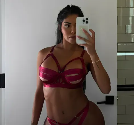 OnlyFans cuenta missuniverse00 avatar 1