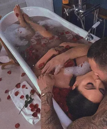 OnlyFans cuenta nova_reign header 2