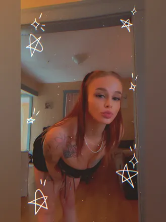 OnlyFans cuenta courtneylove0210 header 2