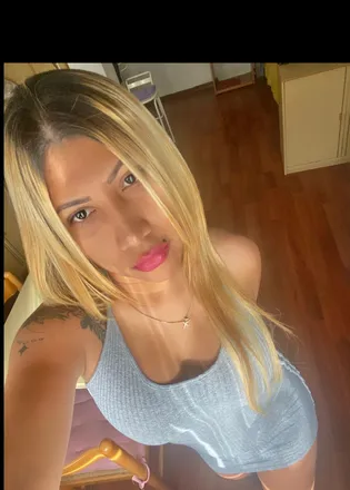 OnlyFans cuenta almaroja header 2
