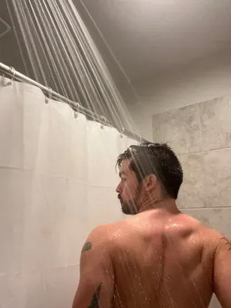 OnlyFans account  leojones1 avatar 1