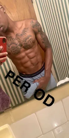 OnlyFans cuenta m_johnso1 header 2
