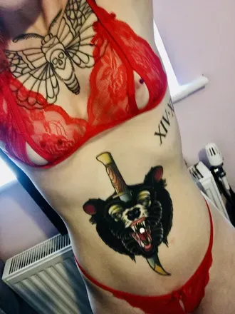 OnlyFans cuenta honeykvalentine header 2