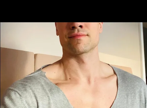 OnlyFans cuenta alex1329 header 2