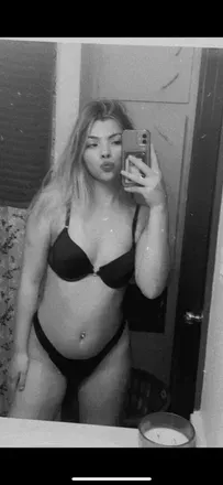 OnlyFans cuenta crystalmonroy2 avatar 1