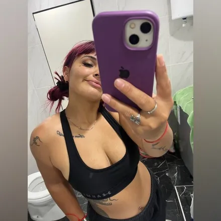 OnlyFans cuenta mikaeladaiana header 2