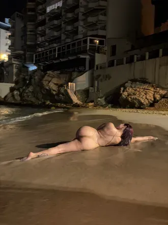 OnlyFans cuenta anikaweb8 header 2