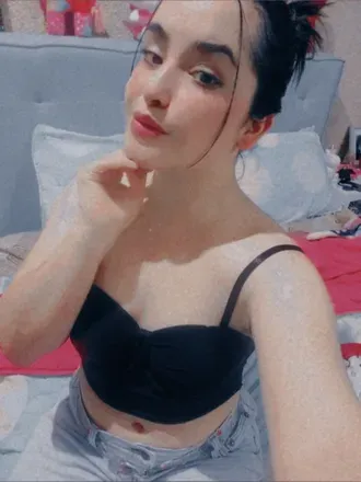 OnlyFans cuenta lauraloz1805 avatar 1