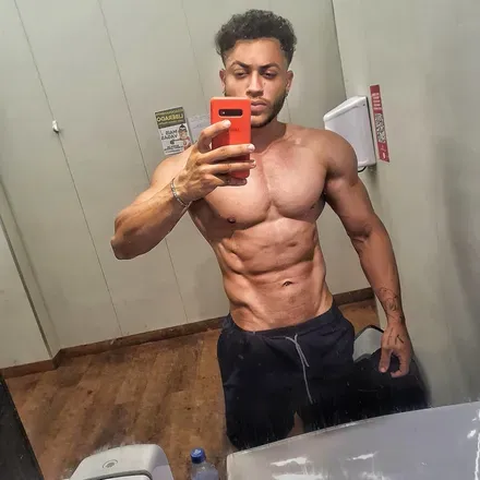 OnlyFans cuenta u188685843 header 2