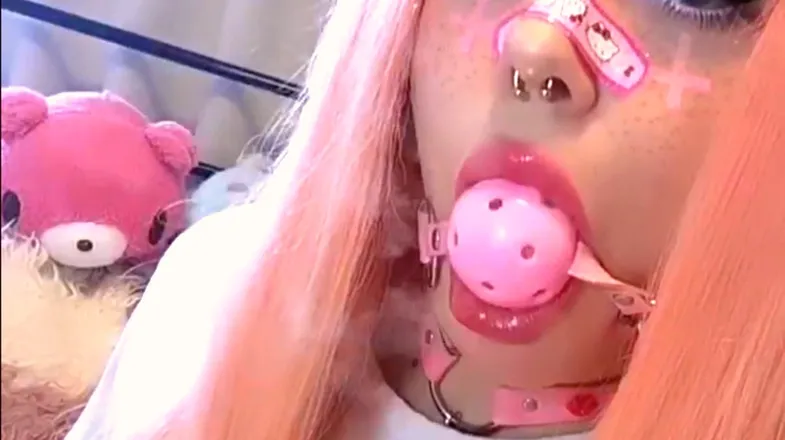 OnlyFans cuenta highandkawaii header 2