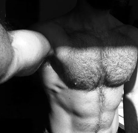OnlyFans cuenta justanotherhairyguy header 2