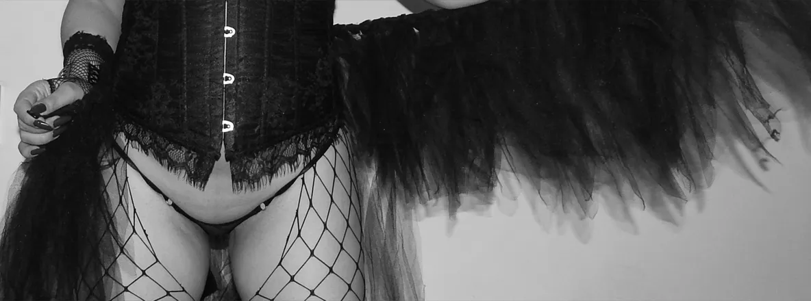OnlyFans account  nikakovak header 2