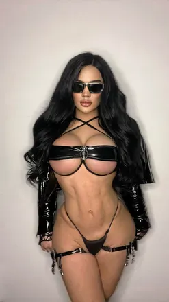 OnlyFans cuenta esmme_nova header 2