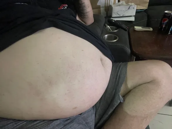 OnlyFans cuenta bigbellyboy71 header 2