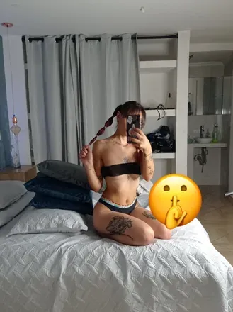 OnlyFans cuenta jenniferhenao header 2