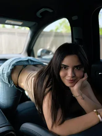 OnlyFans account  dearfranch header 2