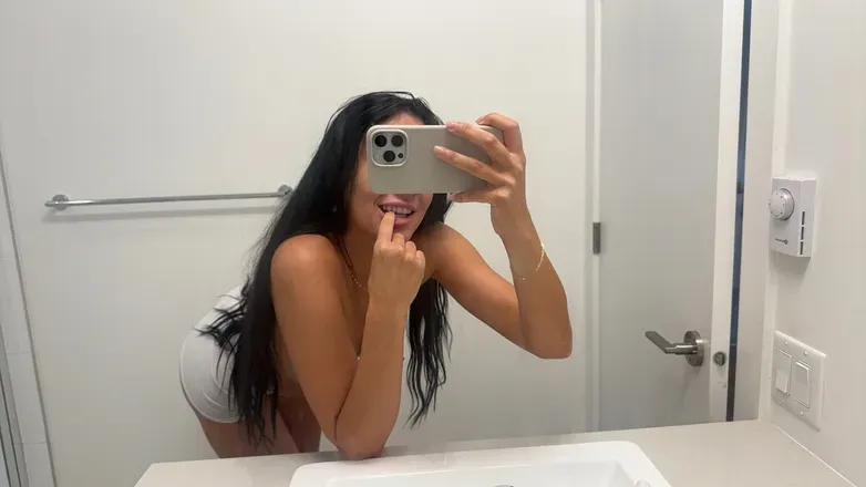 OnlyFans cuenta yournewfetish.xo avatar 1